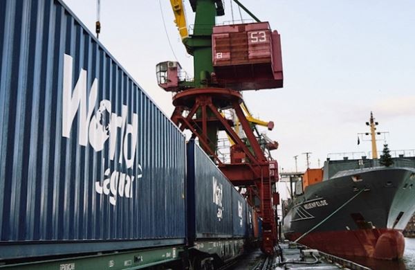 <br />
На Калининградской железной дороге выполнена первая мультимодальная перевозка контейнеров по маршруту Китай — Дания<br />
