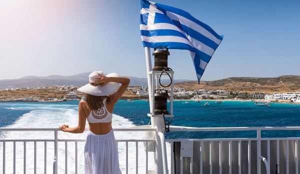 Греция увеличила квоту на вьезд российских туристов в восемь раз