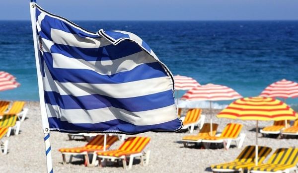 Осторожный оптимизм: турбизнес обсуждает реальность открытия Греции для российских туристов