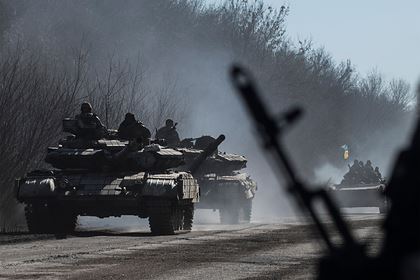 Разведка сообщила о переброске в Донбасс десятков танков