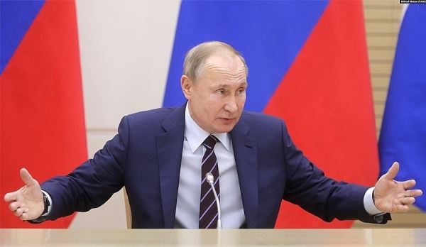 Владимир Путин подписал закон о реестре турагентов